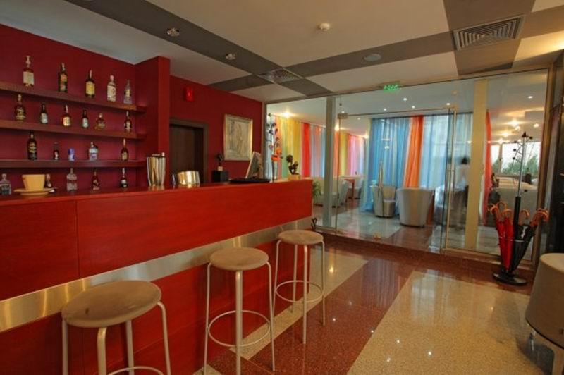 Hotel City פלבן מראה חיצוני תמונה