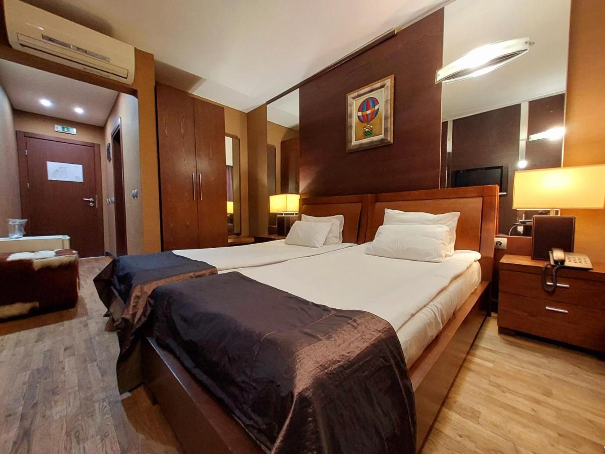 Hotel City פלבן מראה חיצוני תמונה