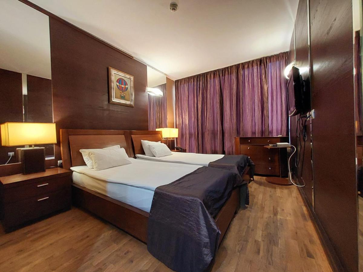 Hotel City פלבן מראה חיצוני תמונה