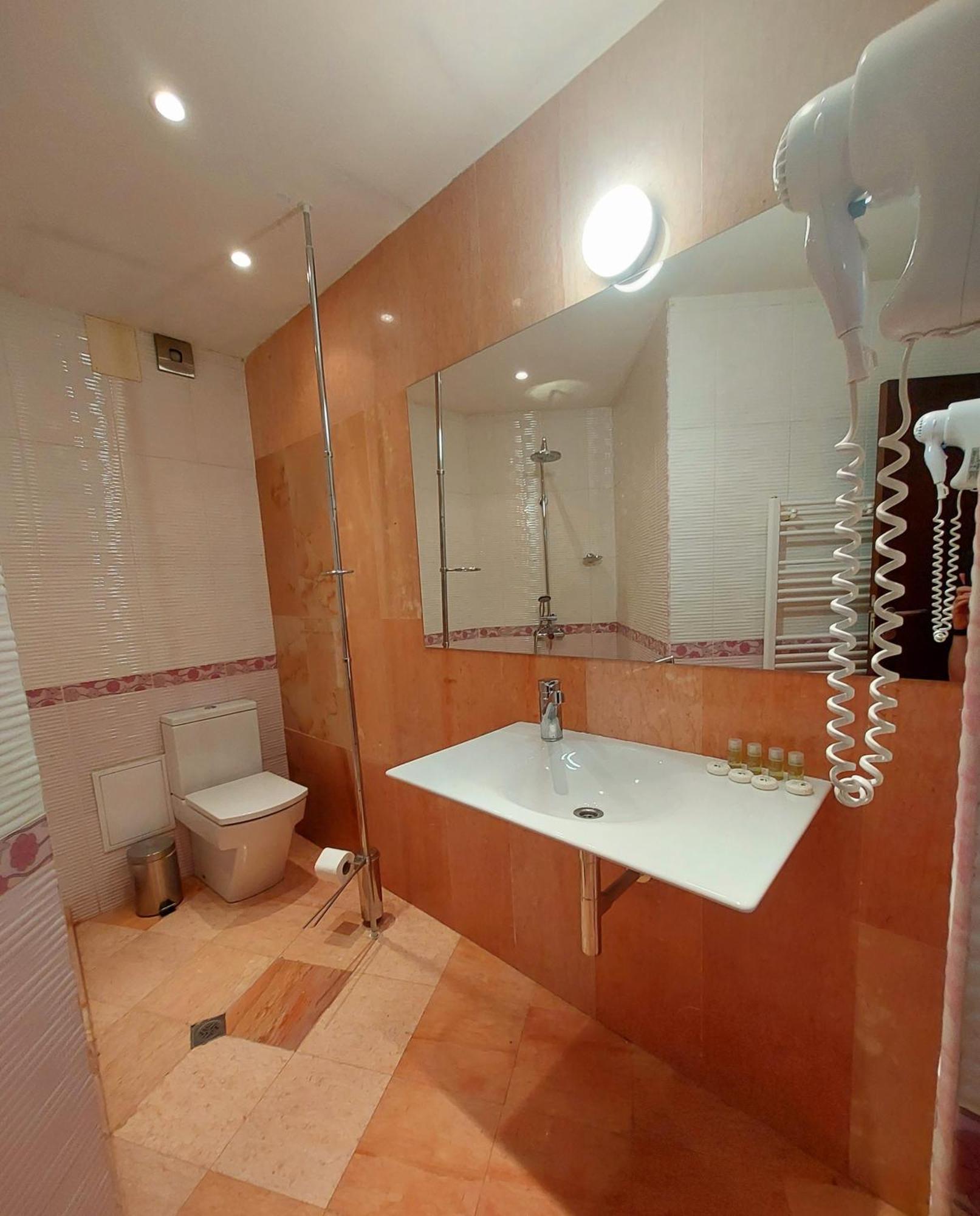 Hotel City פלבן מראה חיצוני תמונה