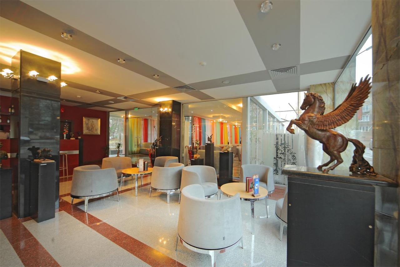 Hotel City פלבן מראה חיצוני תמונה